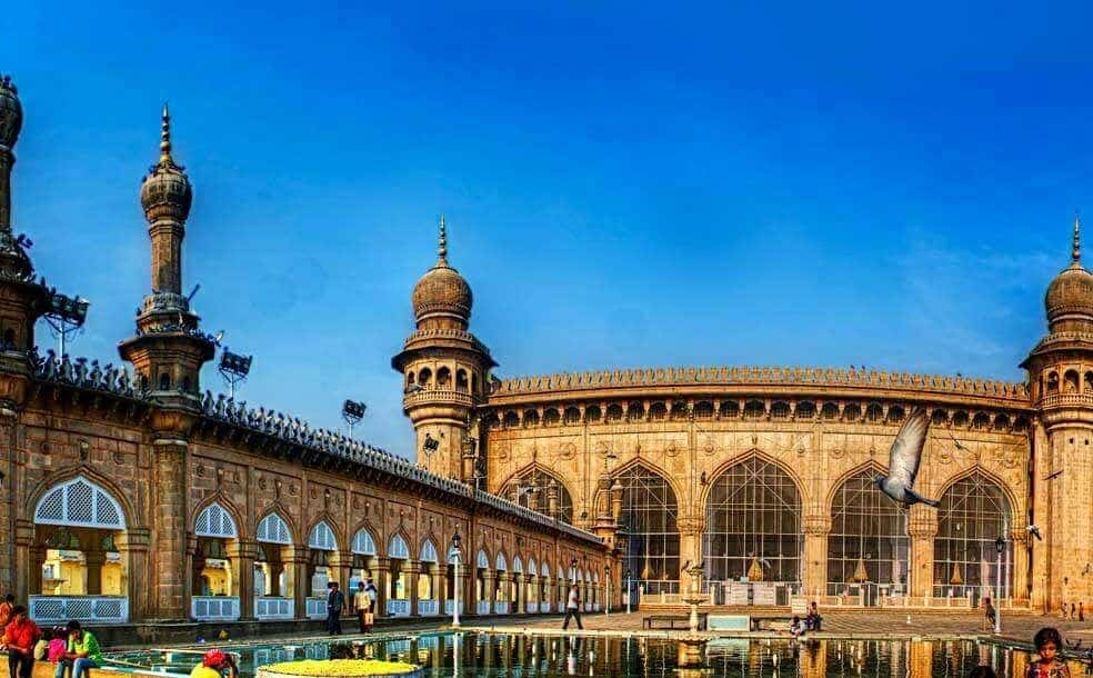 Dental Tourism in Hyderabad-Mecca Masjid