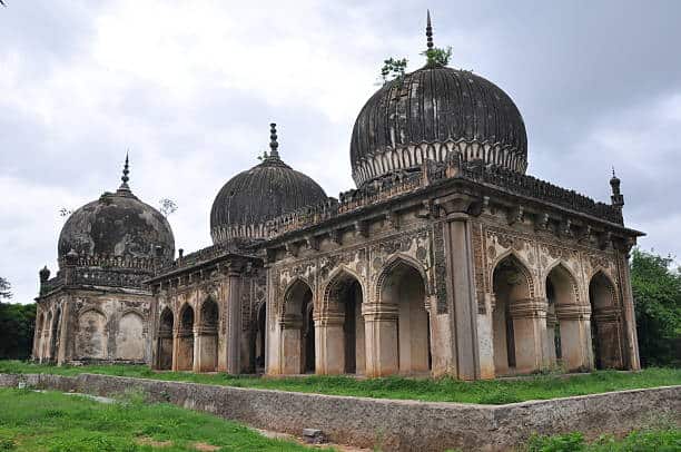 Dental Tourism in Hyderabad-Qutub Shahi Tombs
